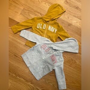 2T Girls Old Navy Zip Up Hoodie Sweatshirt Sweatshirts